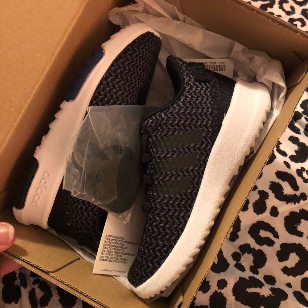 ADIDAS TODDLER NWT AND BOX